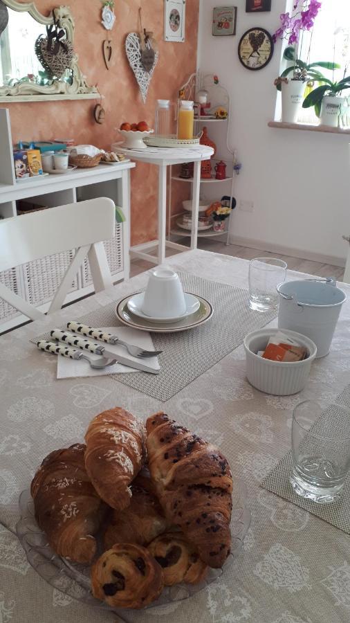 B&B A Casa Di Eleonora Villafranca di Verona Exteriör bild